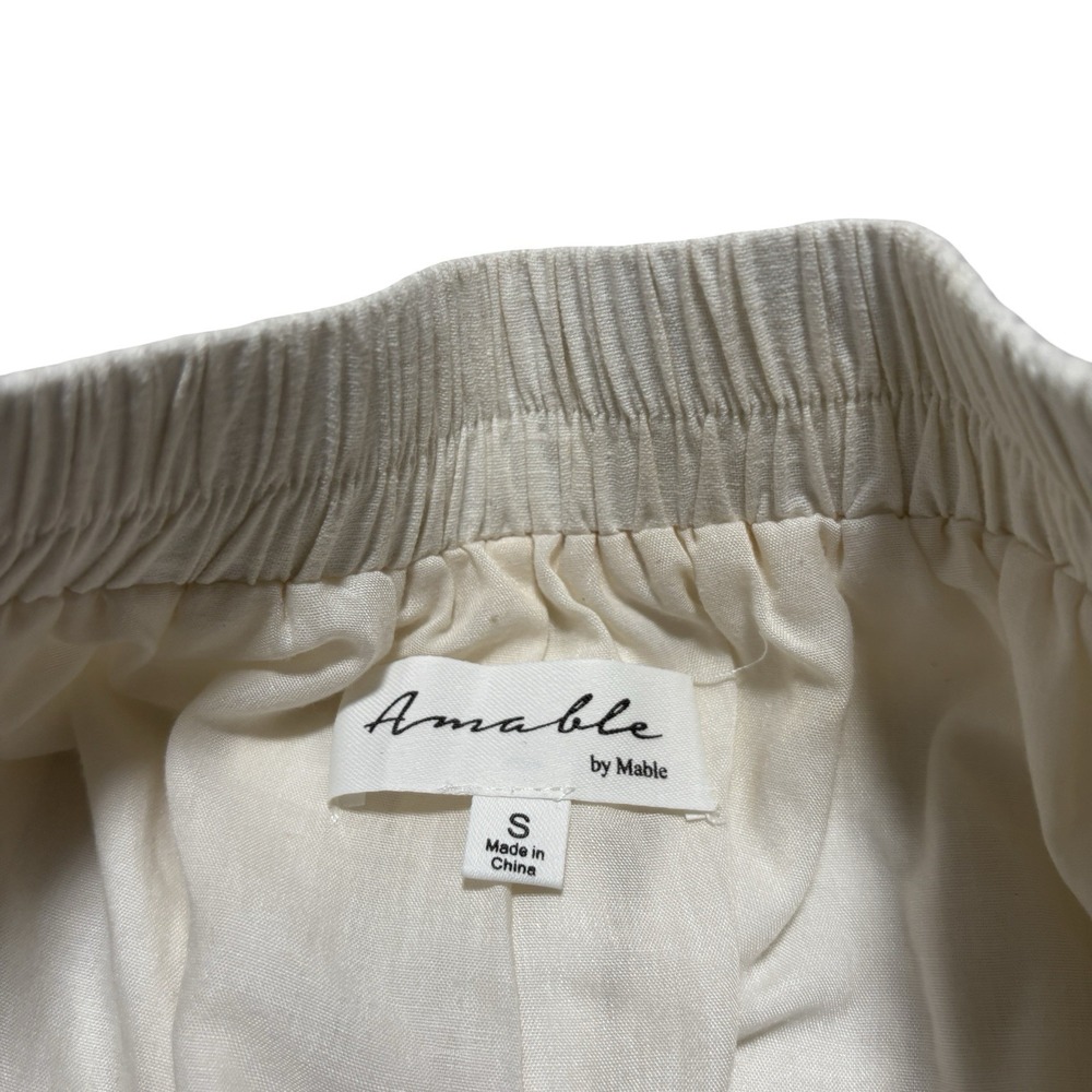 Amiable by Mable Boho Floral Embroidered Shorts Beige Size Small 25 x 2 - Picture 6 of 7